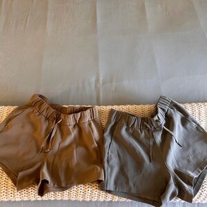 Set of 2 lululemon high rise shorts size 4 (brown & dark green)